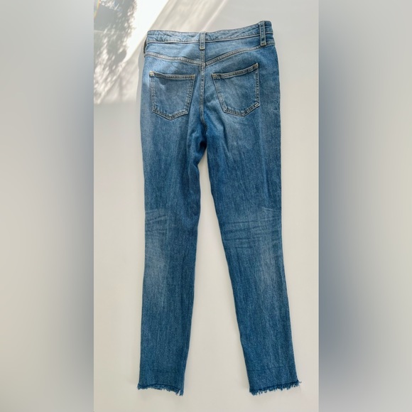 Universal Thread Jeans | High Waisted | Fringe cuff | 0/25R - Picture 4 of 8